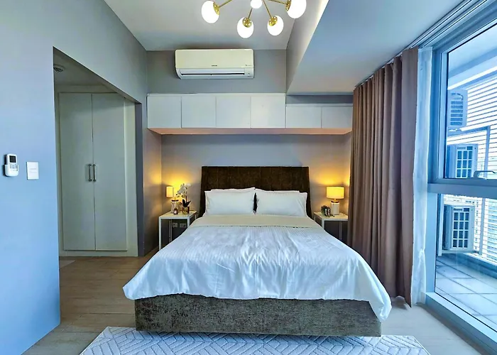 Uptown Bgc Residences By Chikat Apartment