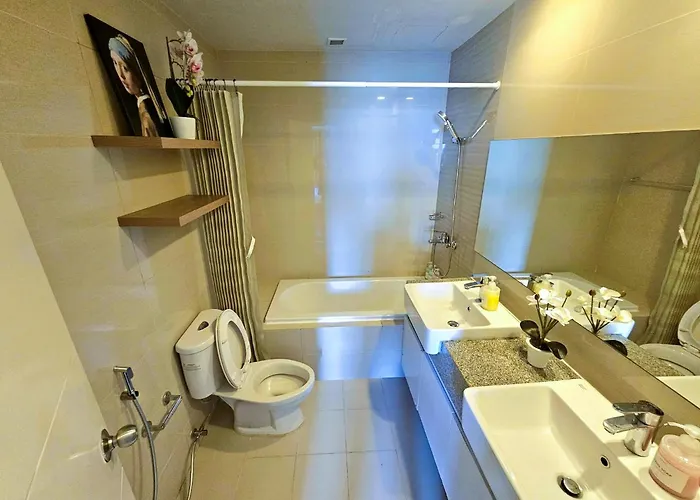 Uptown Bgc Residences By Chikat Apartment