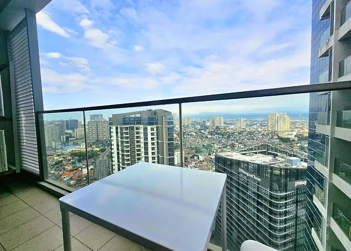 Uptown Bgc Residences By Chikat Apartment Manila