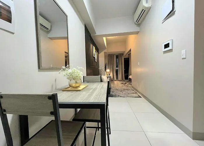 Uptown Bgc Residences By Chikat Apartment Manila