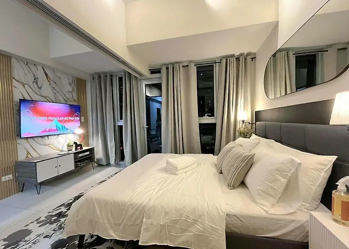 Uptown Bgc Residences By Chikat