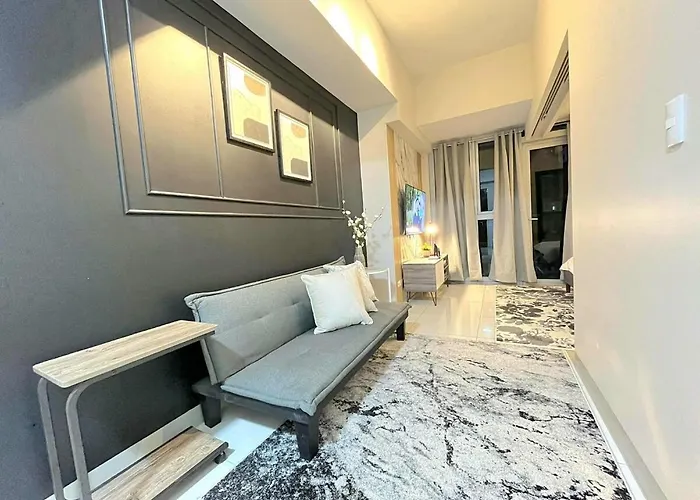 Apartment Uptown Bgc Residences By Chikat *