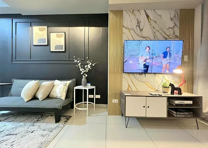Uptown Bgc Residences By Chikat Apartment *