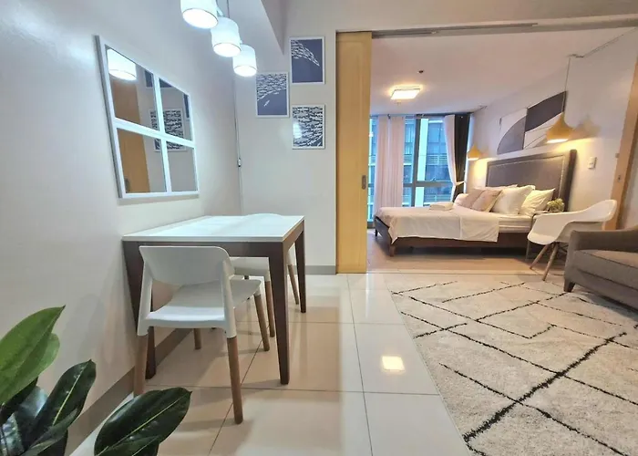 Apartment Uptown Bgc Residences By Chikat Manila
