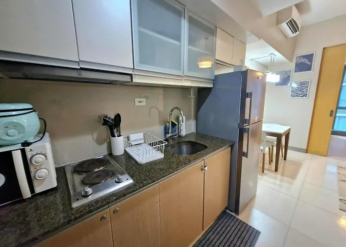 Apartment Uptown Bgc Residences By Chikat *
