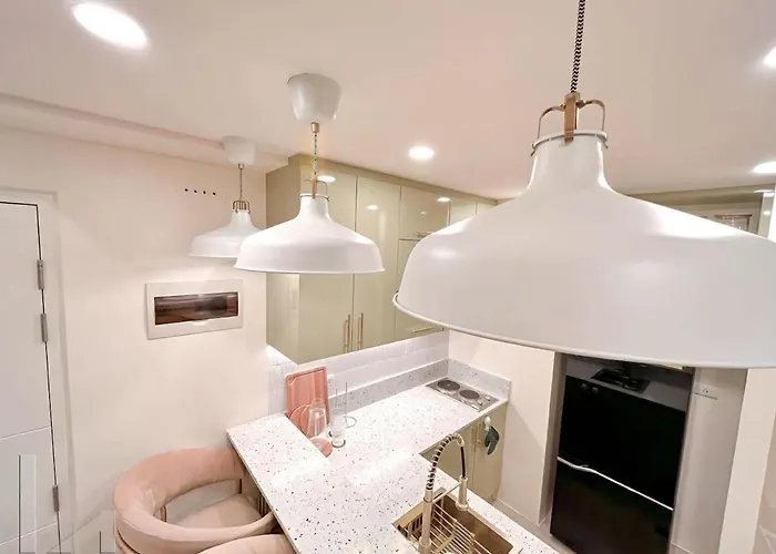 Uptown Bgc Residences By Chikat *