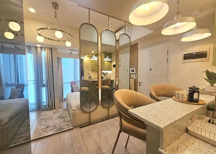 Apartment Uptown Bgc Residences By Chikat Manila